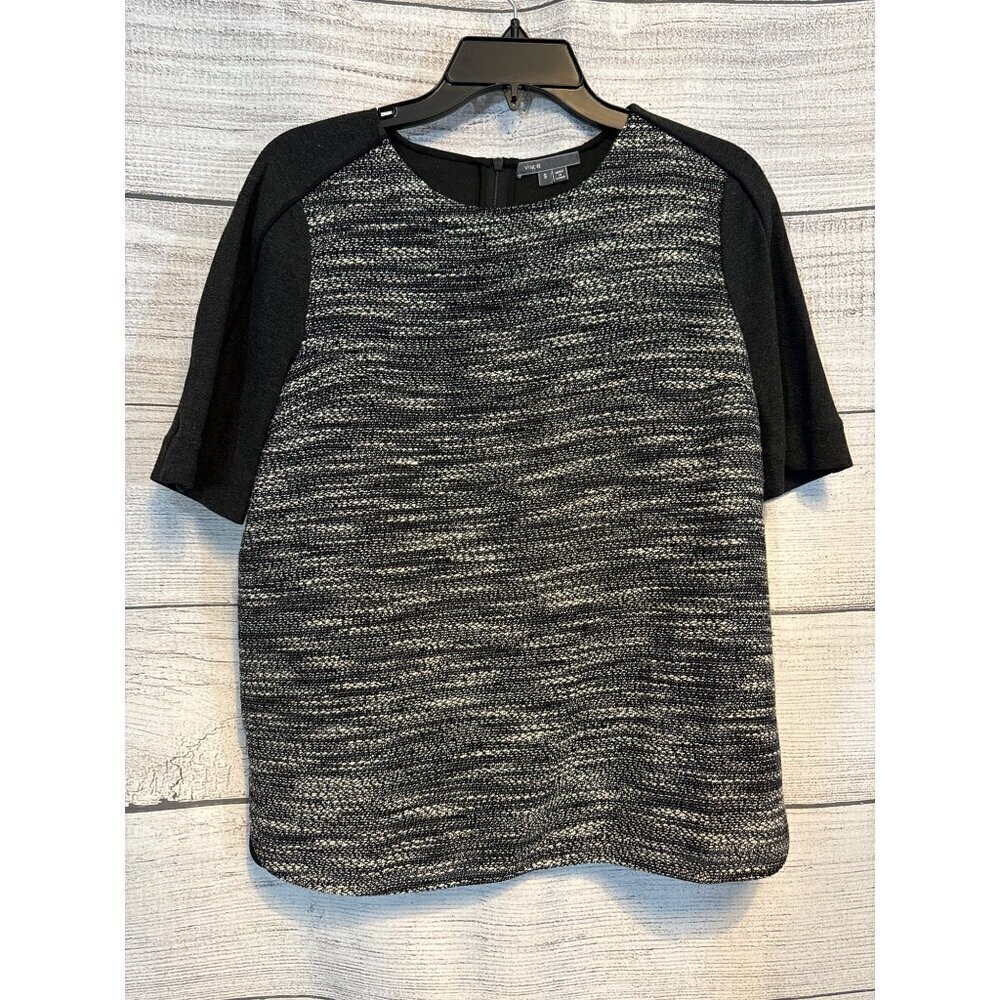 Vince Black & White Knit Top With Back Zipper Size S